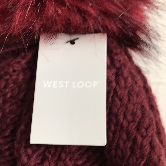 WEST LOOP BURGUNDY POM HAT - Picture 5 of 7